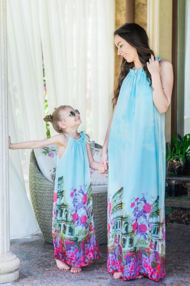 Abito/Vestito per mamma e figlia in azzurro con stampa ROMA